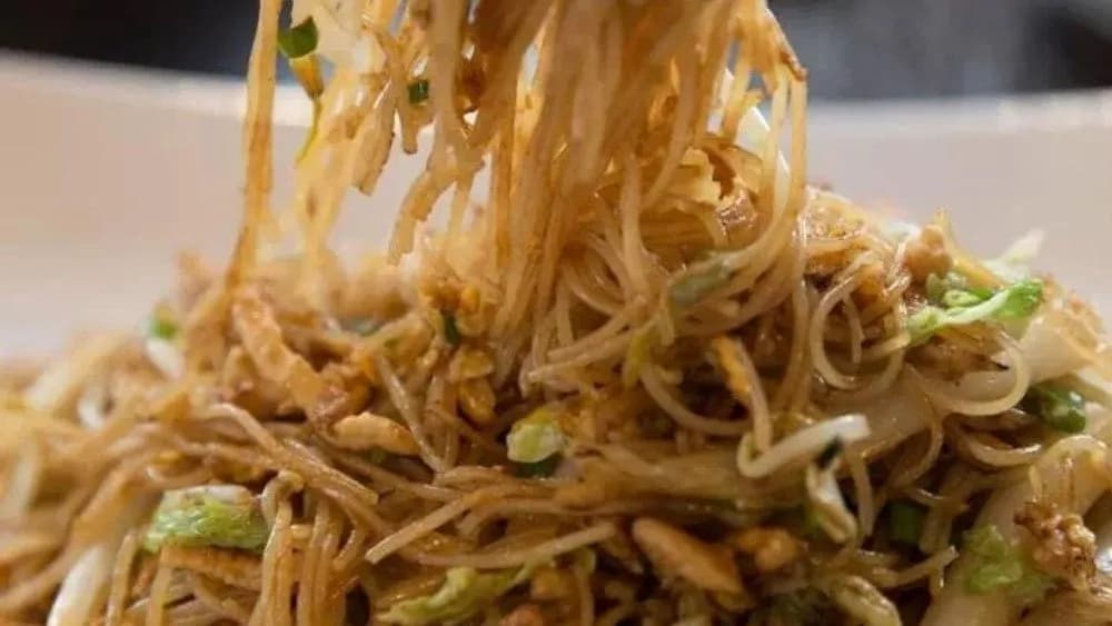 714 Sült rizstészta zöldséggel/Fried rice noodle with vegetable