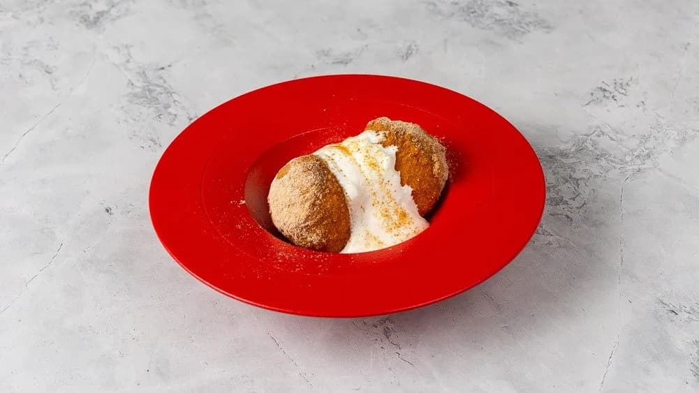 Túrógombóc Tejföllel