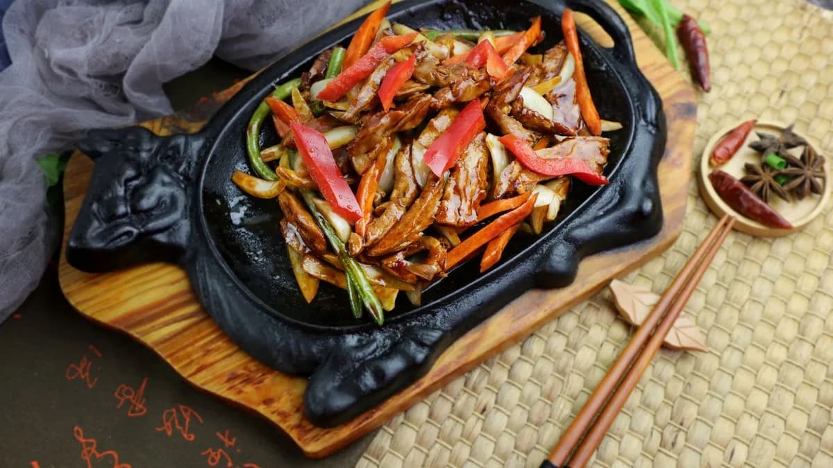 Vaslapon sült kacsahús zöldségekkel