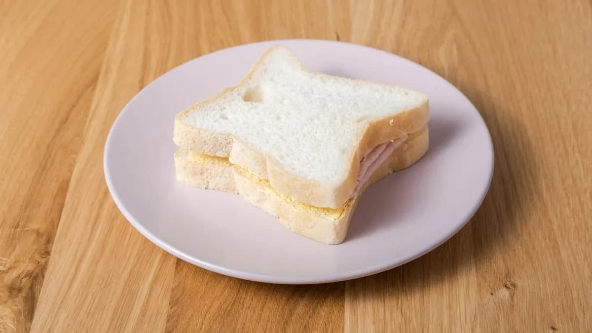 Húsos melegszendvics