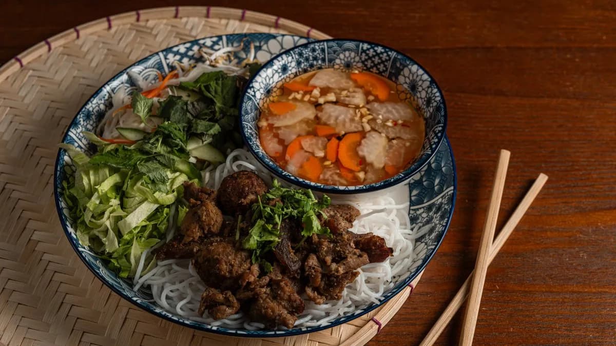 Bun tészta Hanoi módra - C18