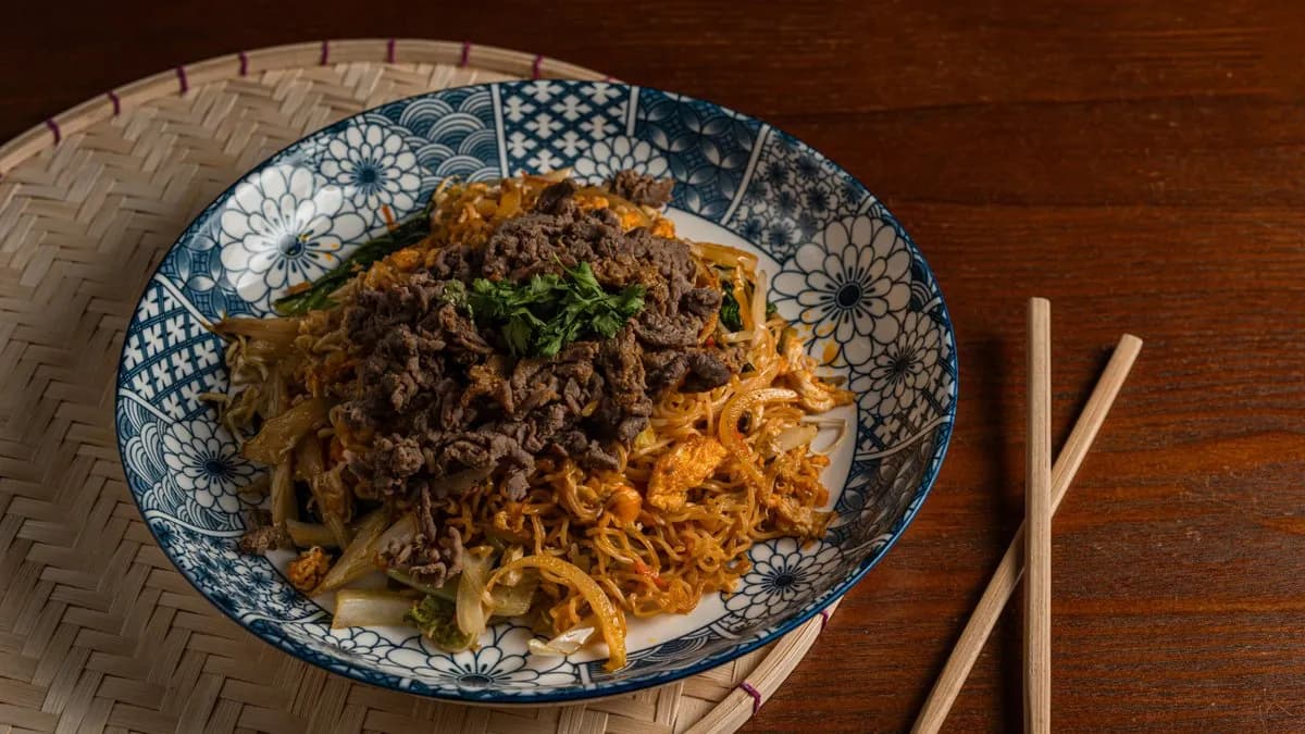 Wokban sült búzatészta marhával - C1