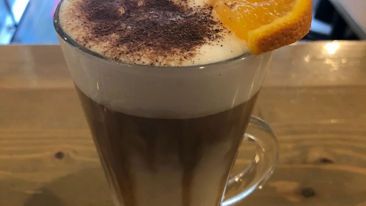 Narancsos-fahéjas Latte