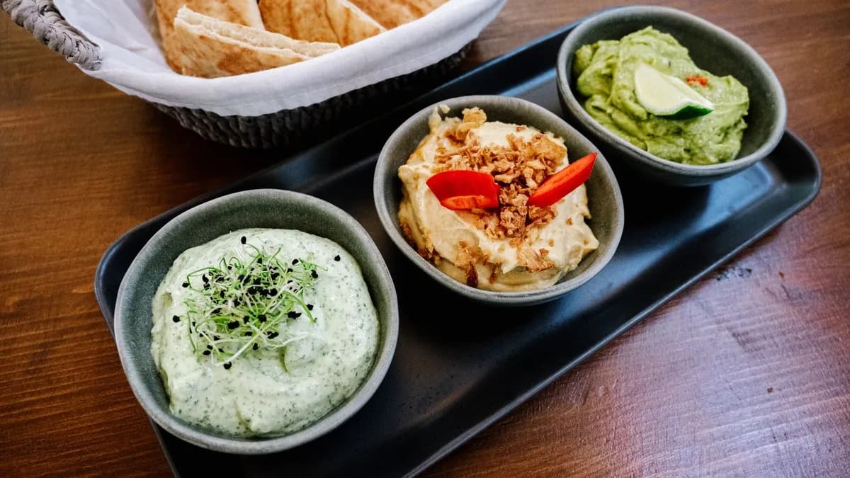 Zöldfűszeres-juhtúrós krém