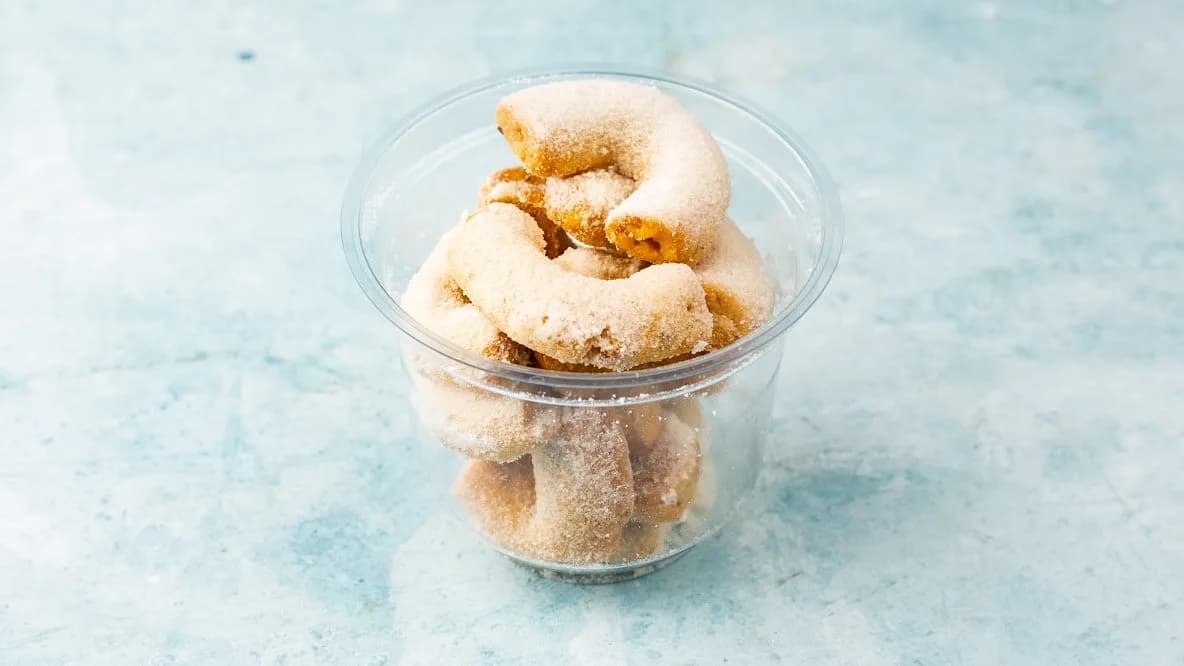 10 dkg Diós kifli, plasztik dobozban