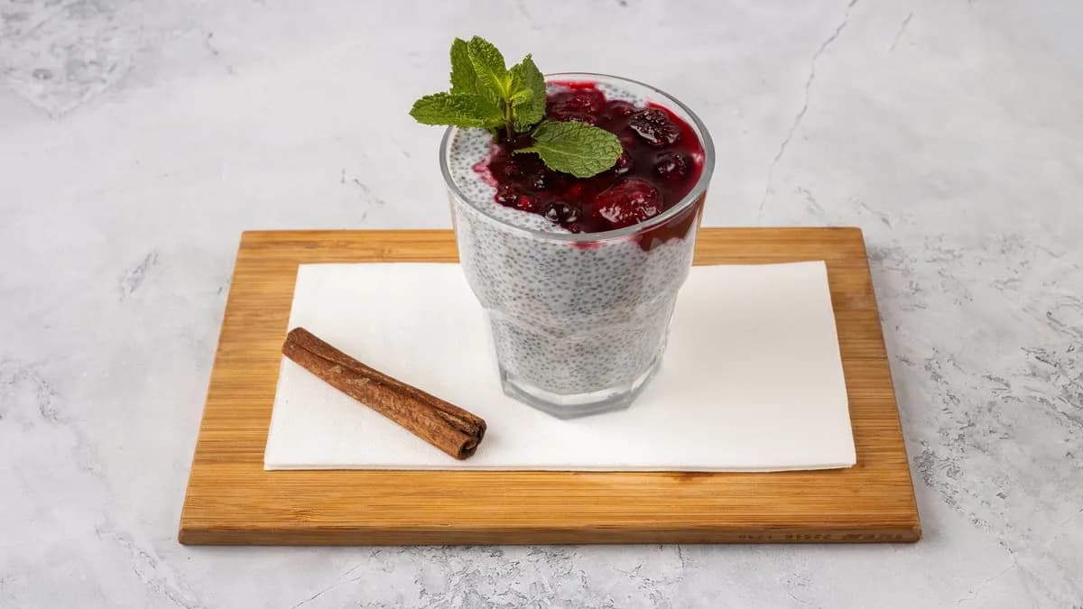 Chia puding gyümölcslekvárral