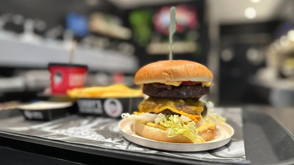 Dupla Lucky Burger Menu