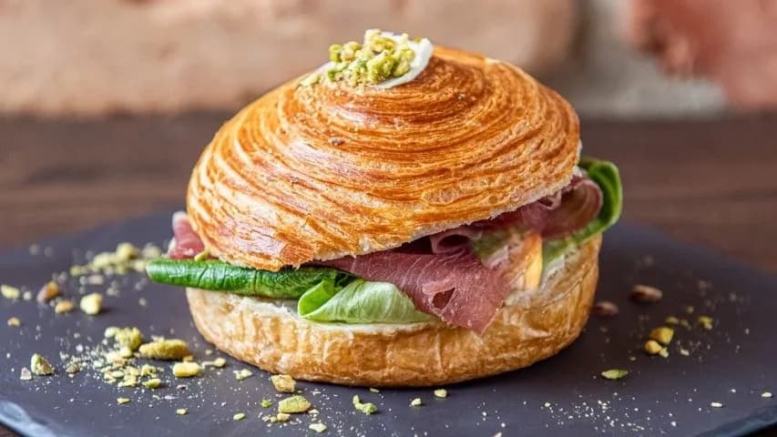 Croissant Pistacchio Prosciutto