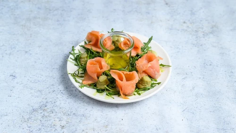 Gravlaxolt lazac rózsák