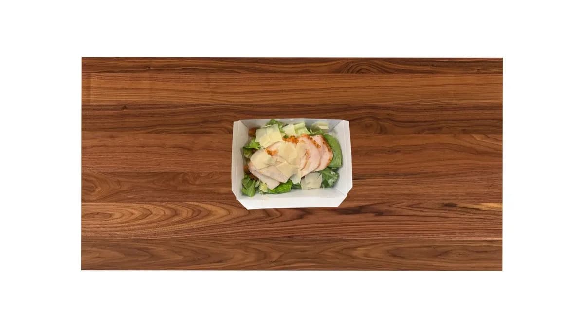 Cézár saláta grillezett csirkemellel