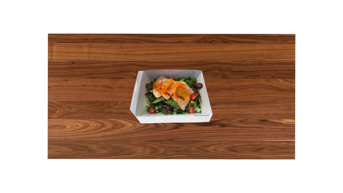 Quinoa saláta grillezett csirkemellel