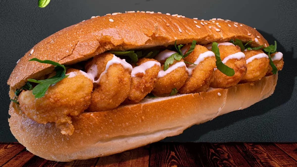 Fried shrimp sandwich