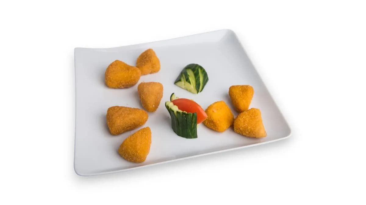 Rántott camembert áfonyalekvárral rizzsel