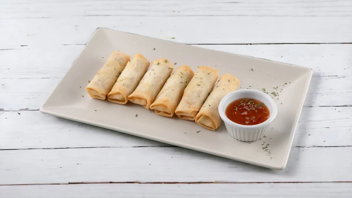 26. 酥炸春卷, Spring roll 6pcs, tavaszi tekercs 6db