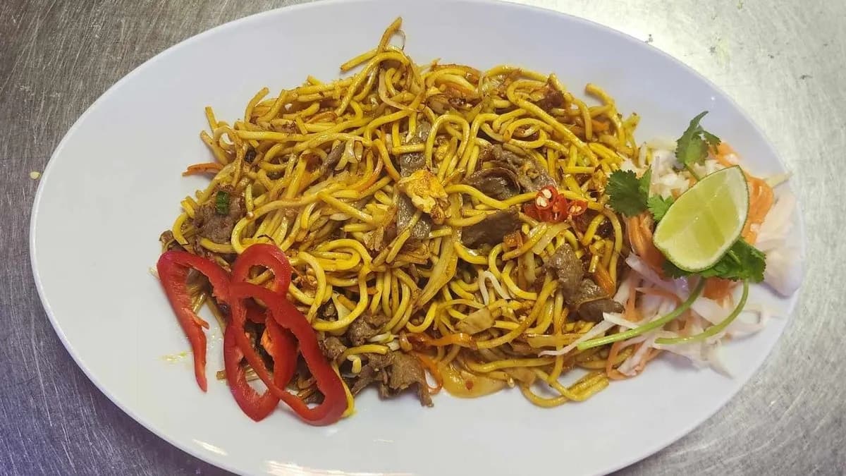 Mi xao bo - pirított tészta marhahússal