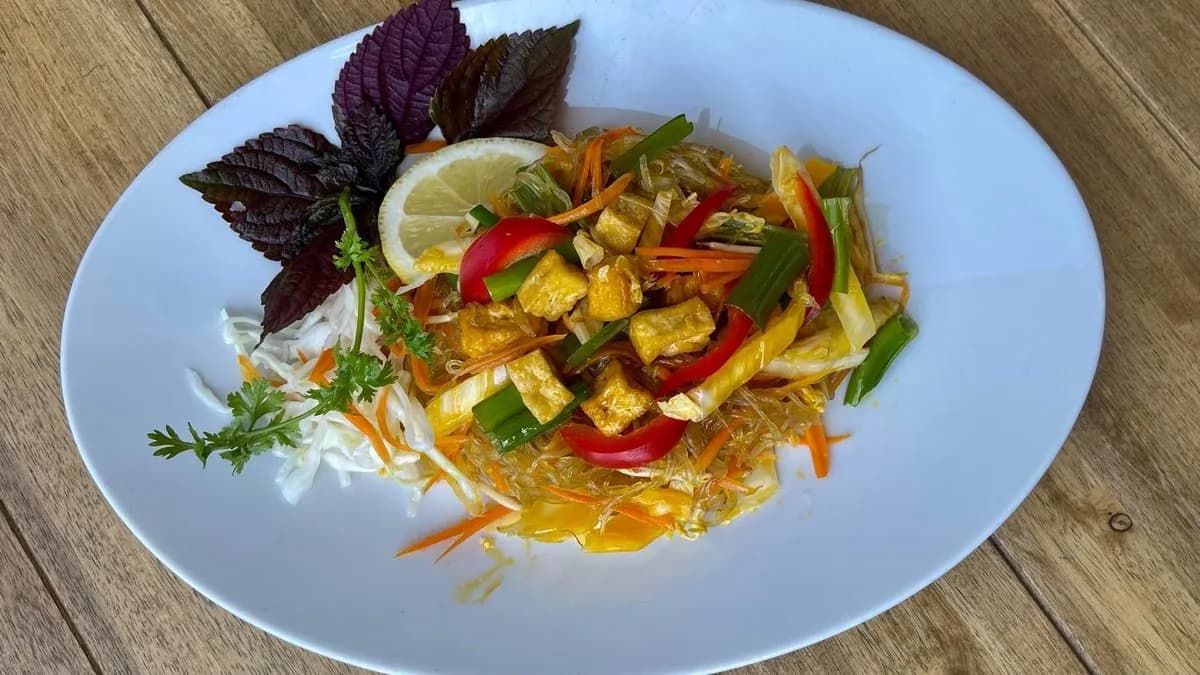 Mien xao tofu - Pirított üvegtészta tofúval .