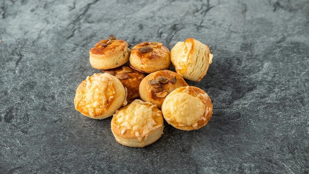 Leveles pogácsa sajtos