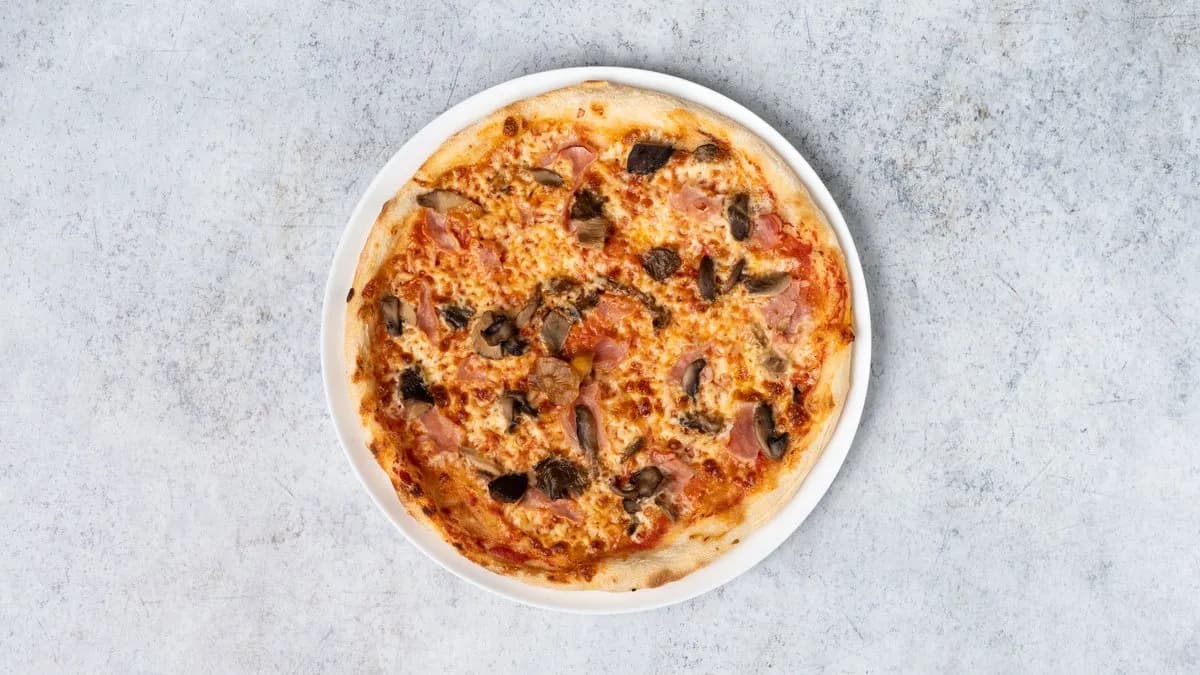 Pizza Funghi i Prosciutto