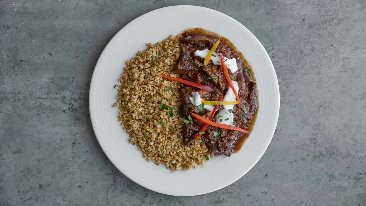 Gombapörkölt bulgurral