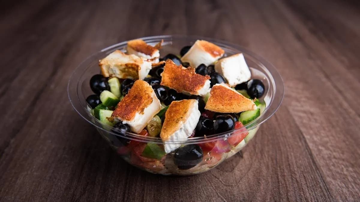 Kecskesajtos saláta