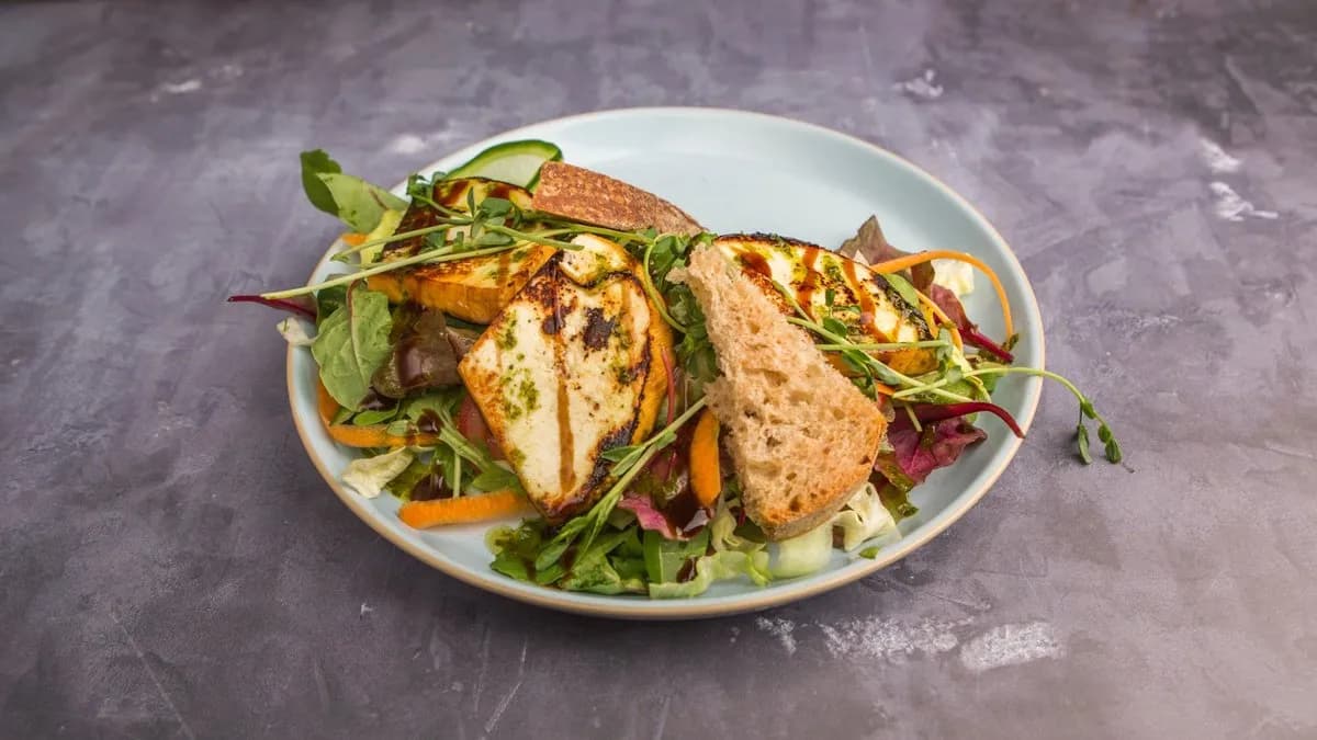 Grill gomolya saláta