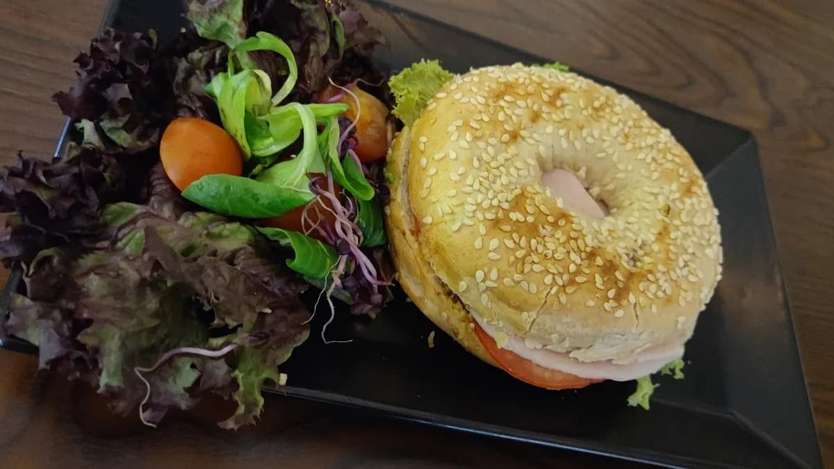 Mézes mustáros csirkés bagel