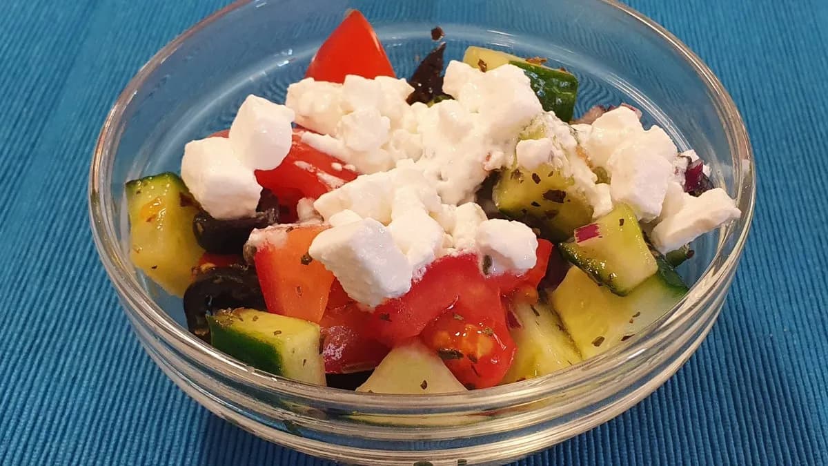 Görög saláta feta sajttal (kis adag)