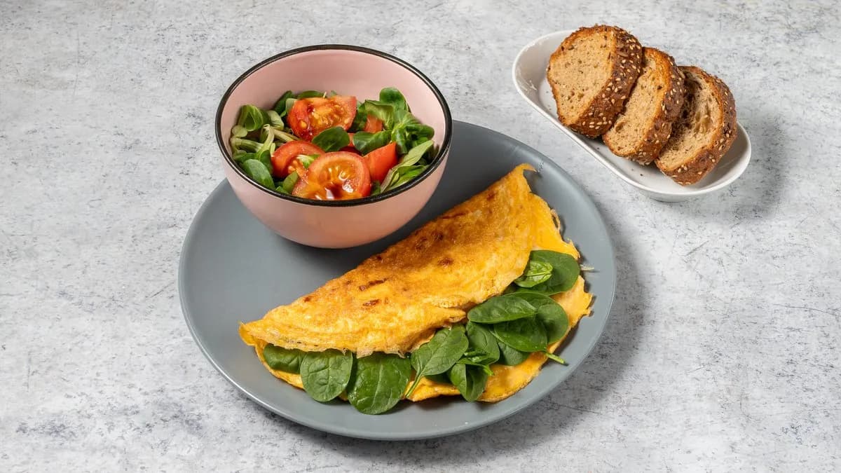 Spenótos fetás omlett