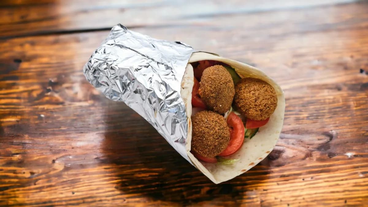 Falafel tortilla