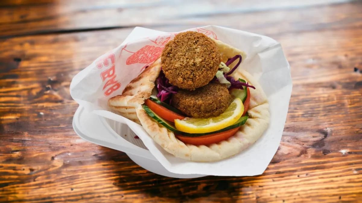 Falafel pita