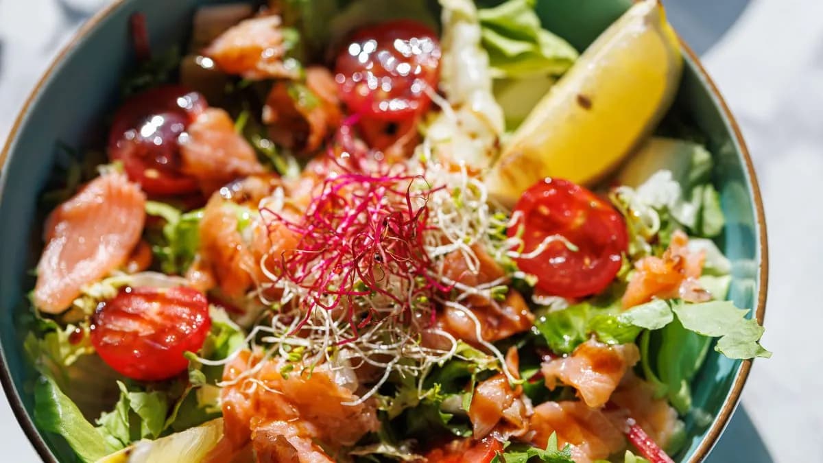 Füstölt Lazacos saláta/ Smoked Salmon Salad