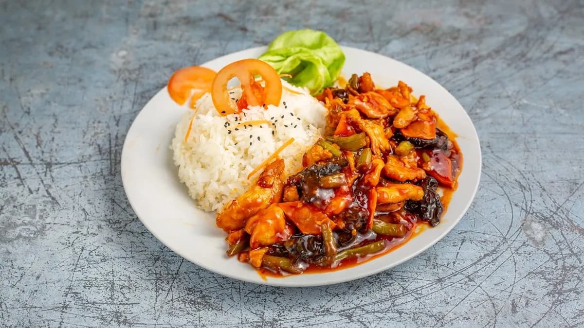 Több ízű csirke (csípős édes savanyú)