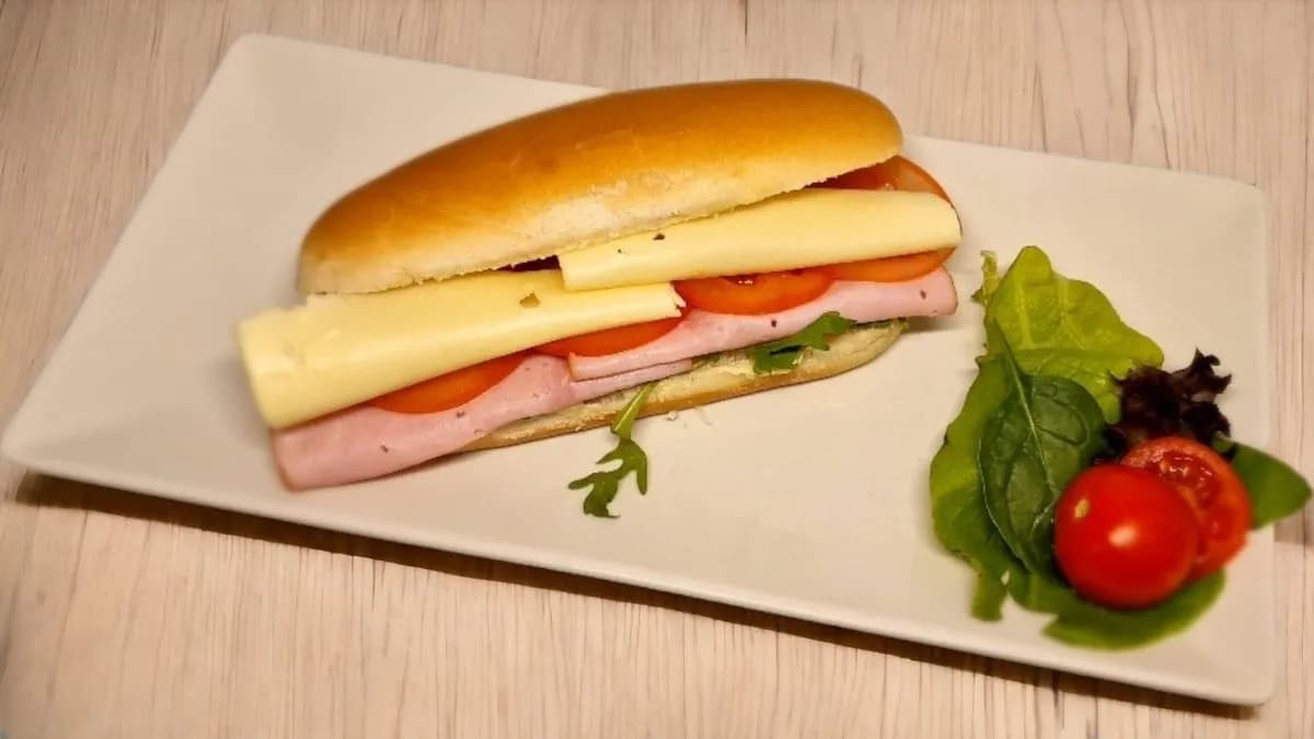 Füstölt sonkás panini