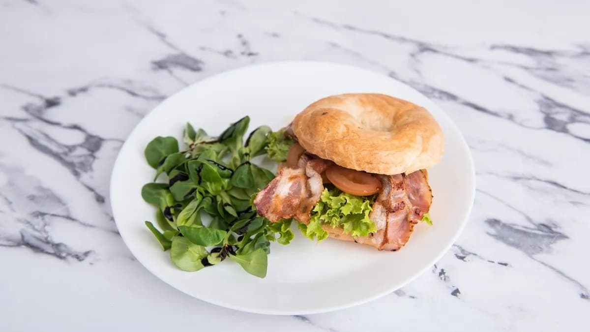 Blt bagel