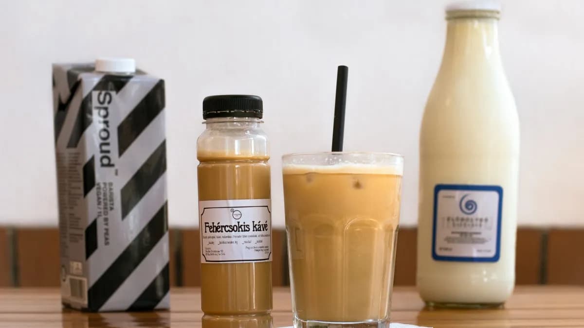 Jeges fehércsokis kávé