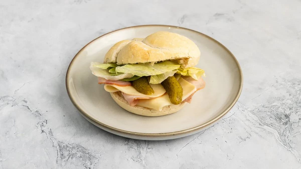 Karajos-tojáskrémes szendvics