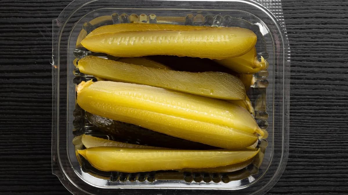 Kovászos uborka (1 adag)