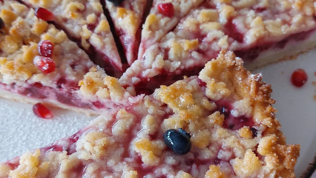 Morzsás málnás pite