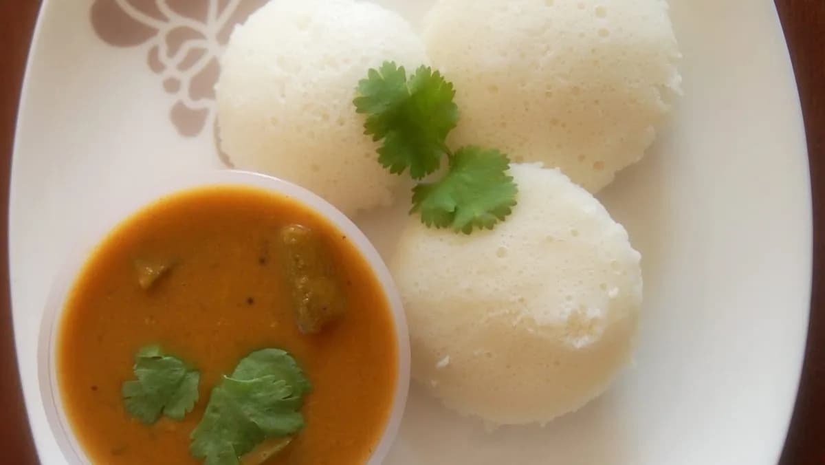Idli with Sambar