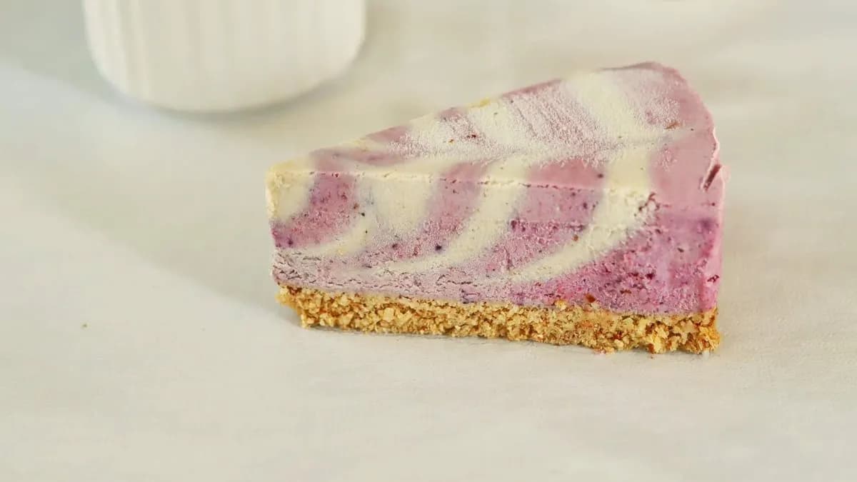 Epres áfonyás tortaszelet