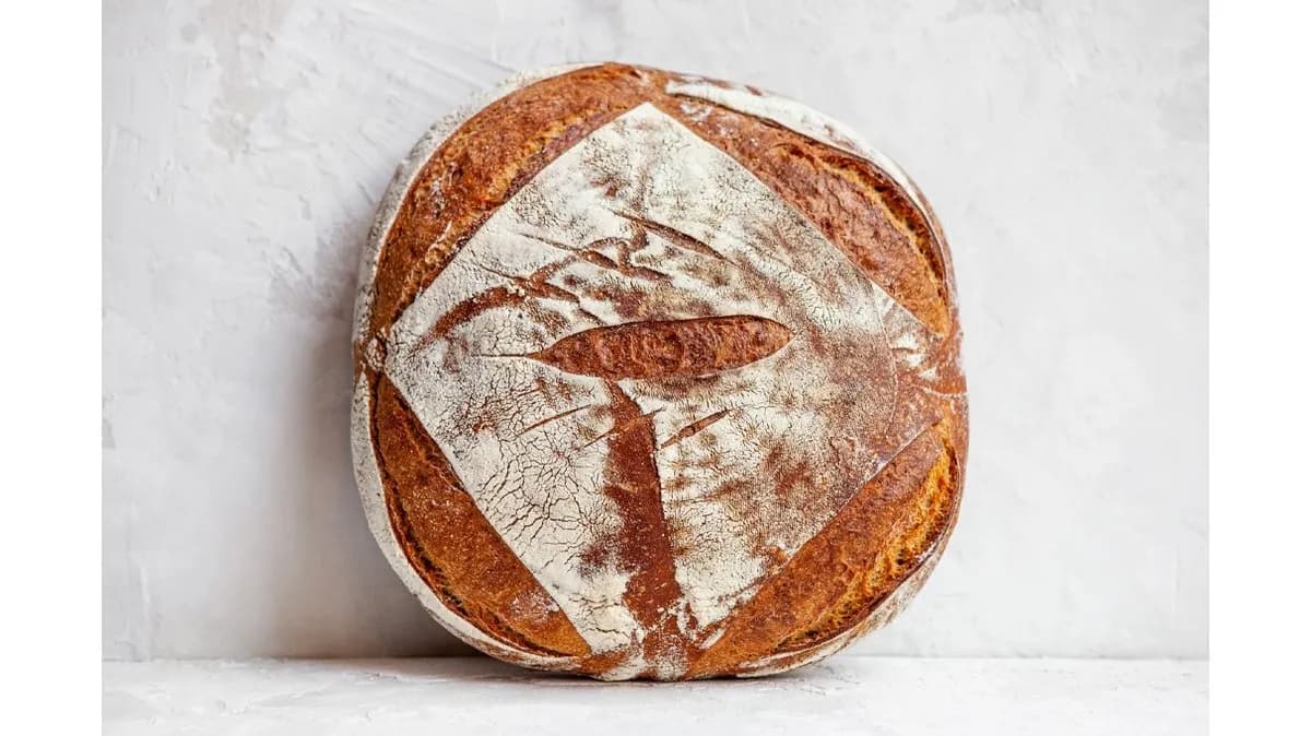 Nagymama cipója (~ 2000 g)