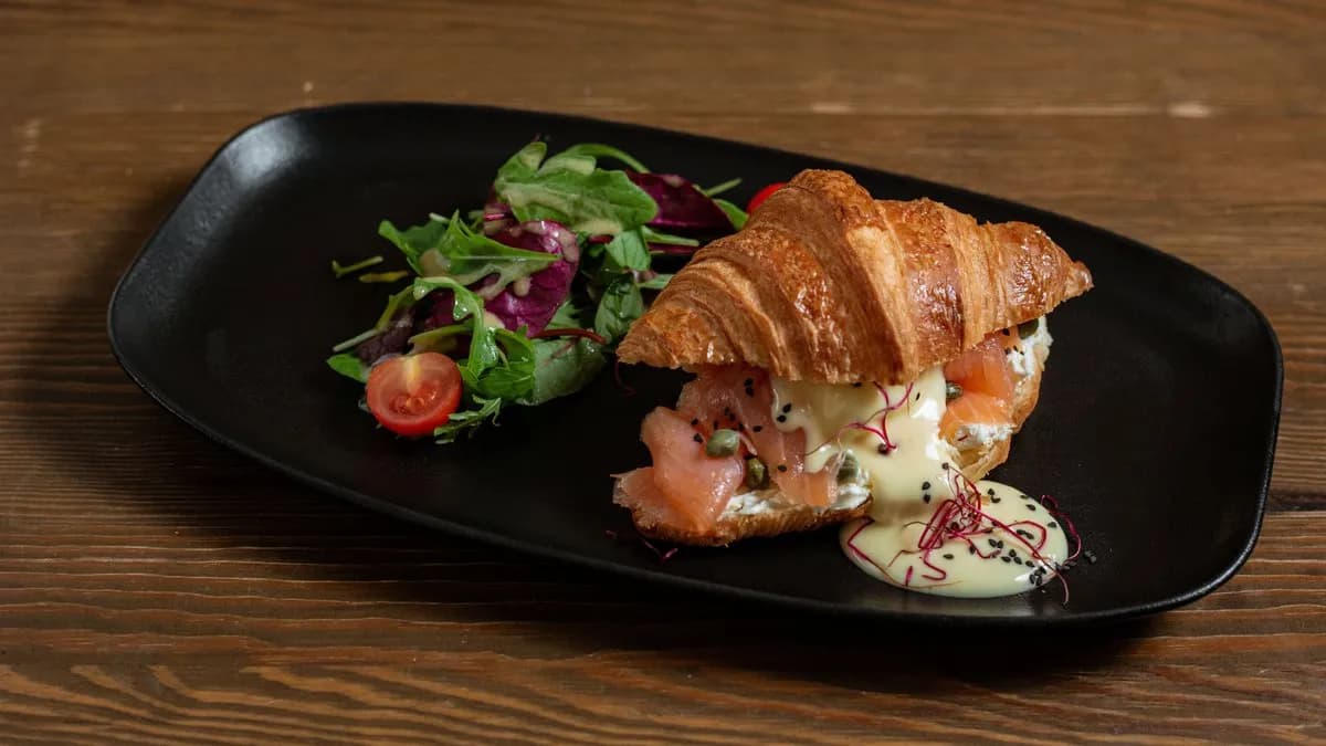 Croissant Saumon Benedict