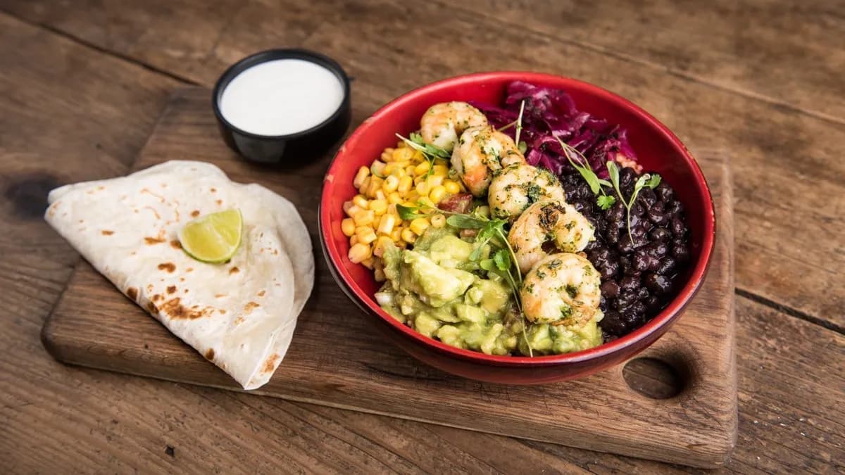 Burrito bowl pirított tigrisrákkal