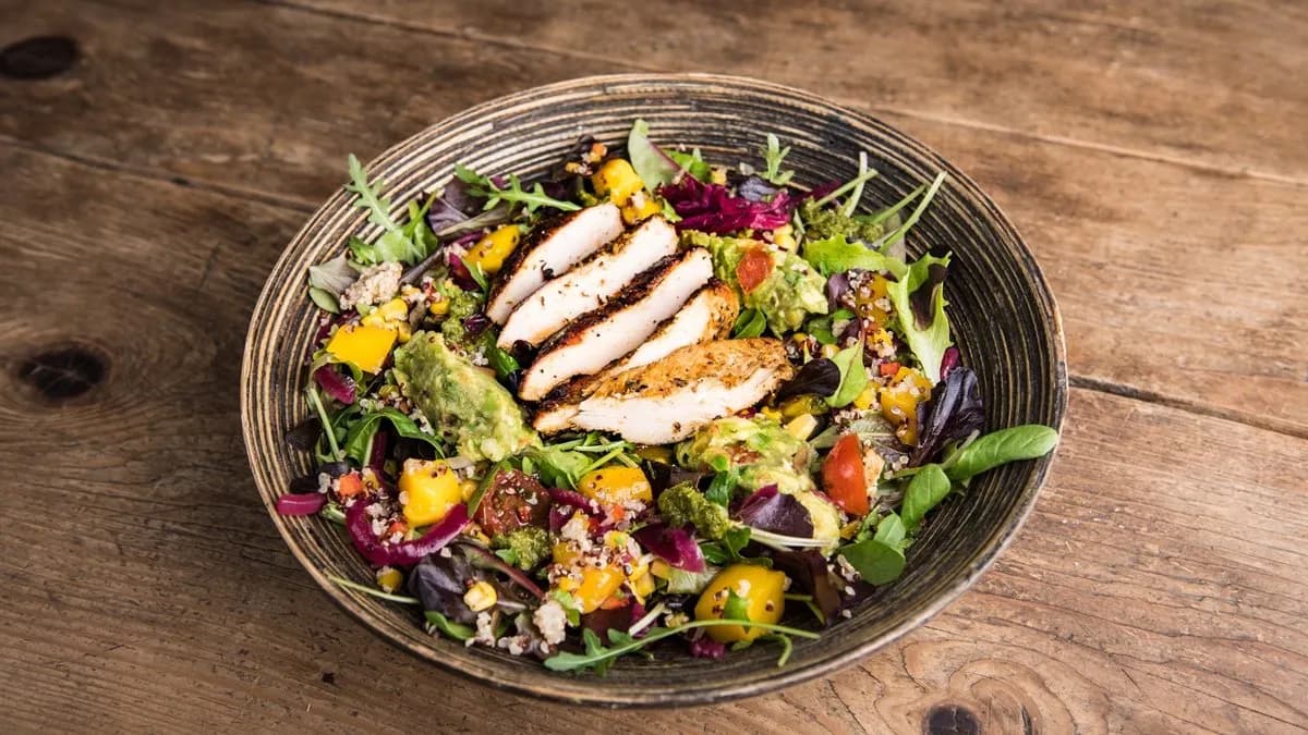 Tereza Ensalada sous vide csirkével