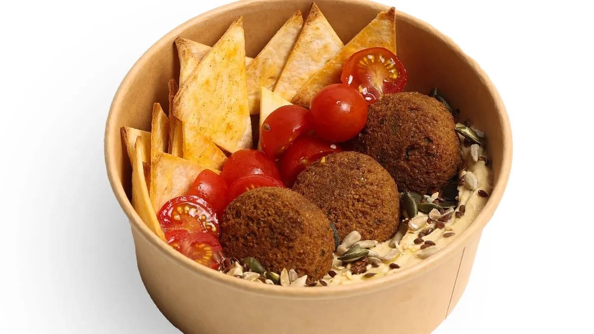 Falafel Humusz tál