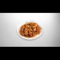 Sült rizstészta csirkehússal