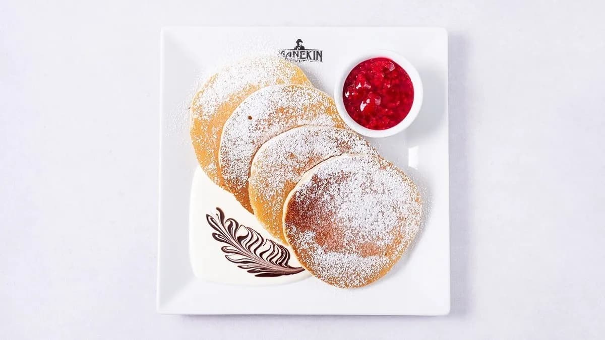 PanCzek Banan, Manekinella, biała czekolada, sos