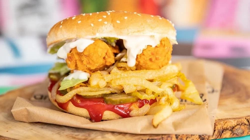 Kanapka z karmelizowaną cebulą