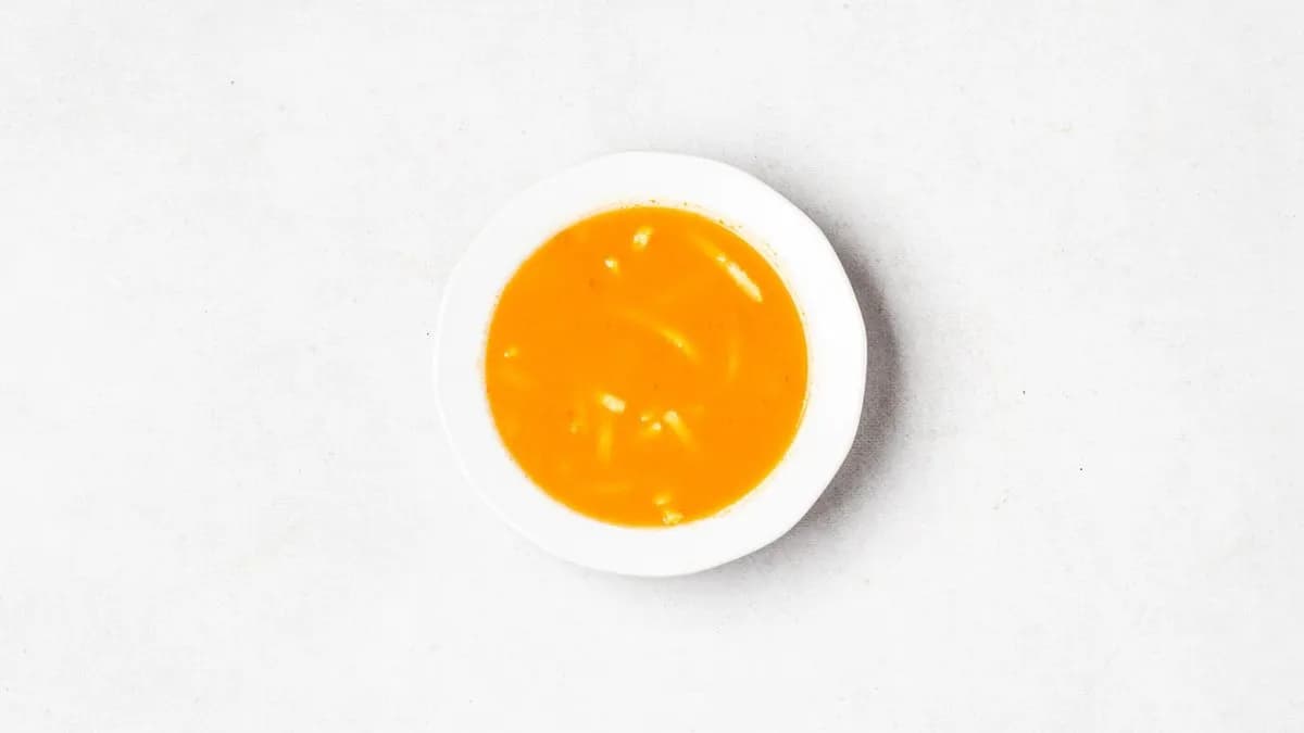 Pomidorowa z makaronem