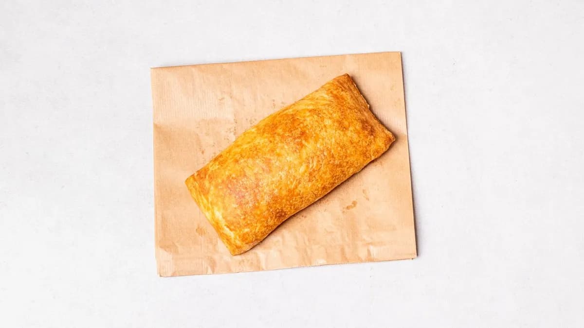 Chaczapuri ciasto pół-francuskie z szynką i serem